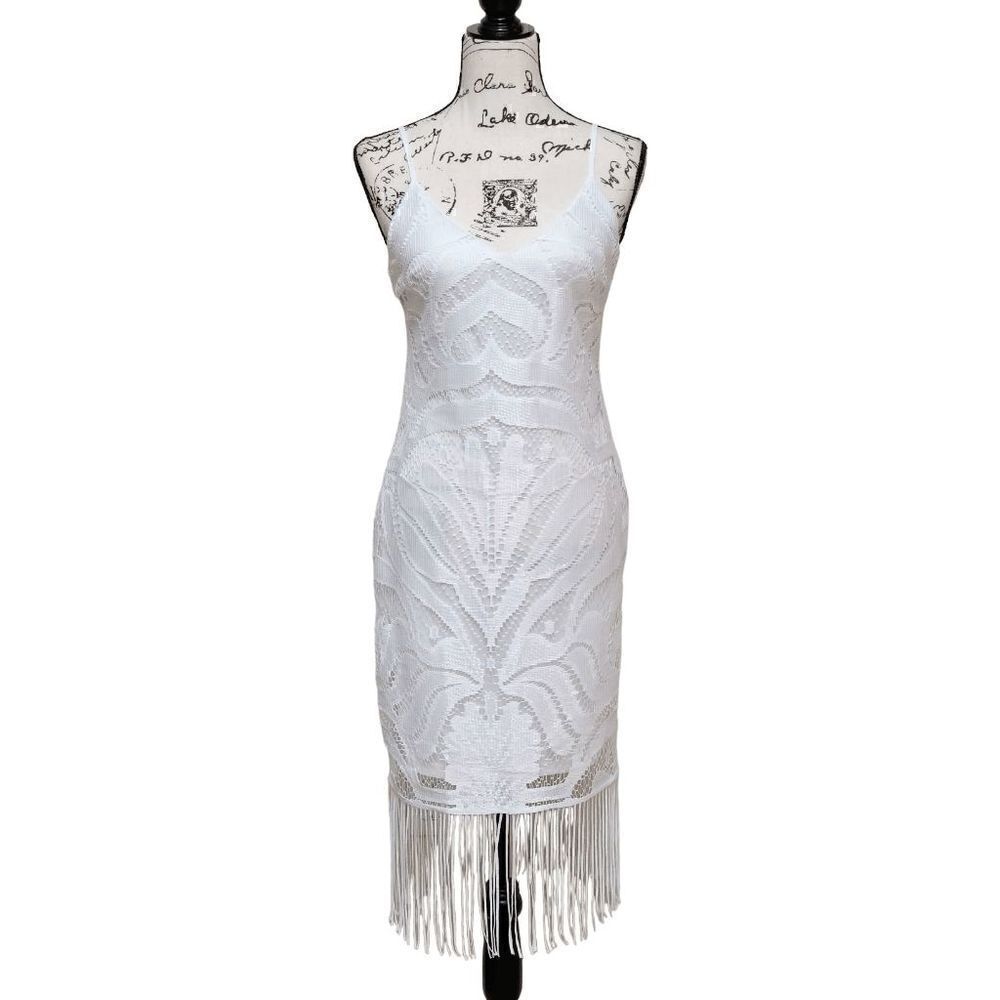 🤍 Eilly Bazar Fringe Hem V-Neck Sleeveless White Lace Dress SIZE S NWT